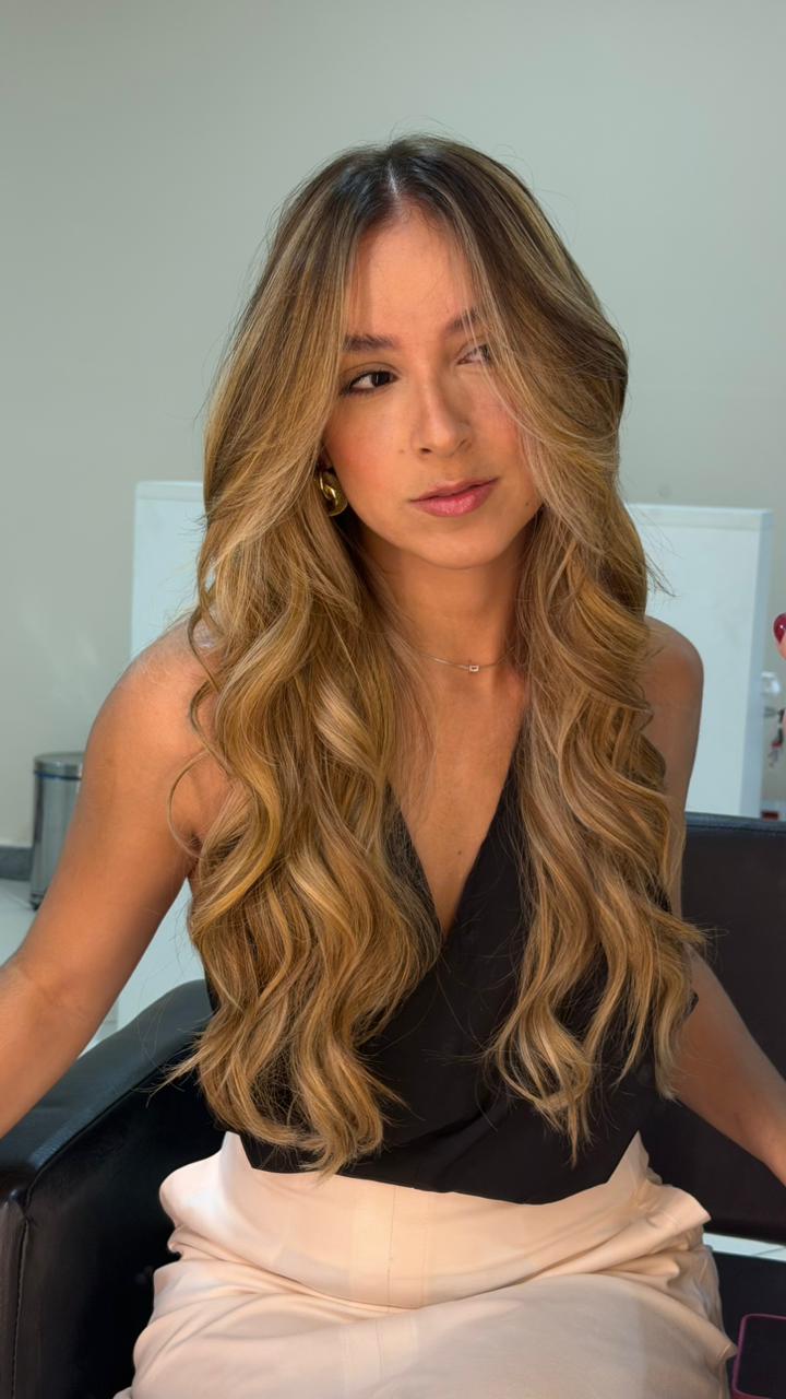 Trabalho de mechas e coloração — Studio Renata Rosa Beauty Concept, Varginha MG e São José dos Campos SP